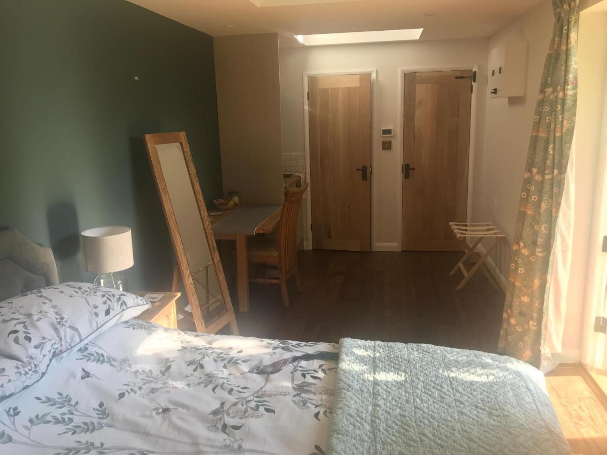 Corner House Luxury Bnb Little Dunmow Exterior foto